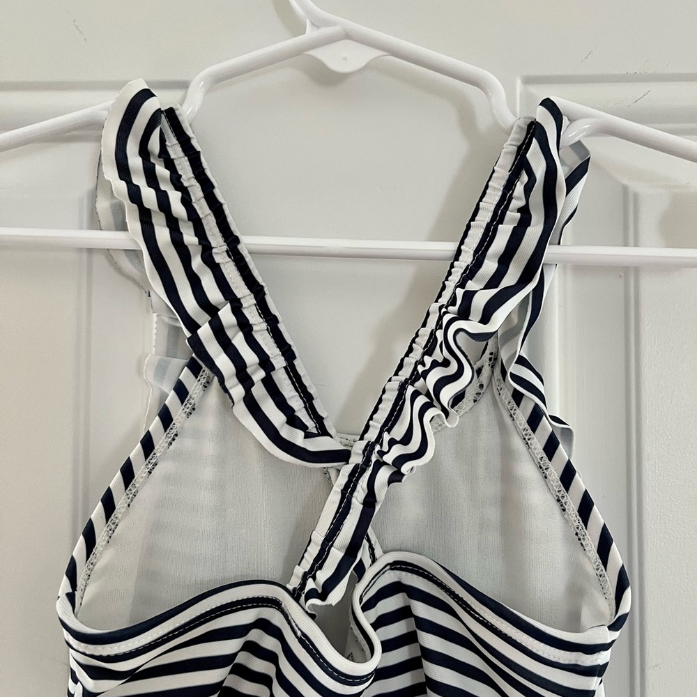 Bathing suit - Picture 5 of 6